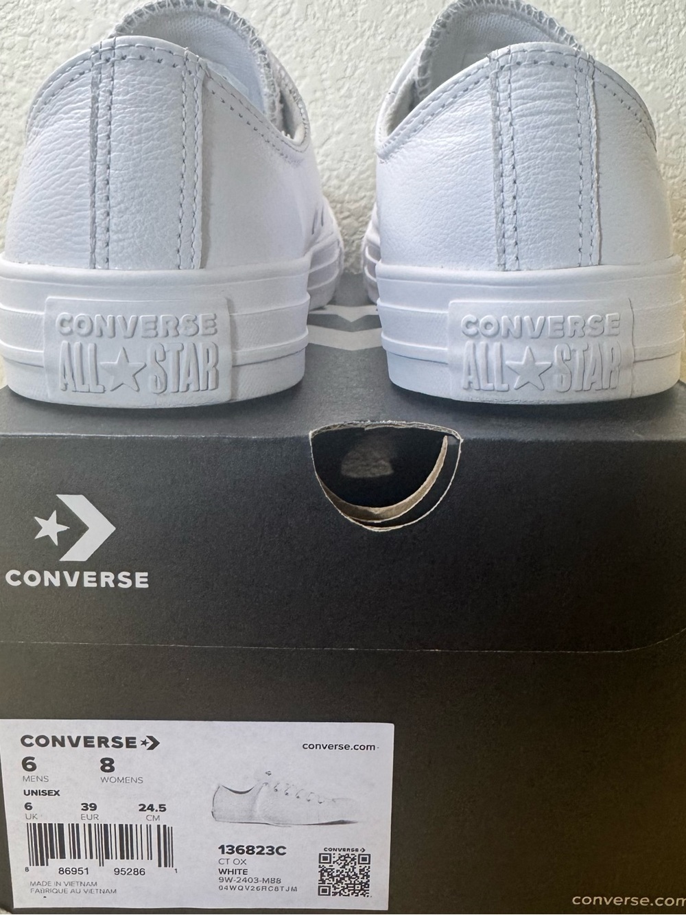 Converse Chuck Taylor All Star Low Top White Leather Sneakers W8/M6 CT OX Classi - Picture 5 of 10